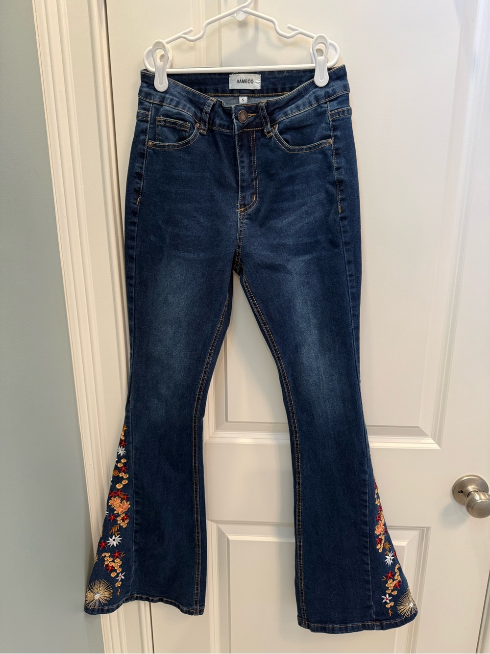 BAMBOO Dark Blue Flare Jeans with Multicolor Floral Embroidery size 5